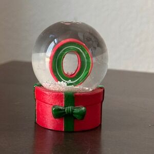 Mini Christmas Snow Globe Disney Parks 2002 Letter O Holiday Decor‎ Gift